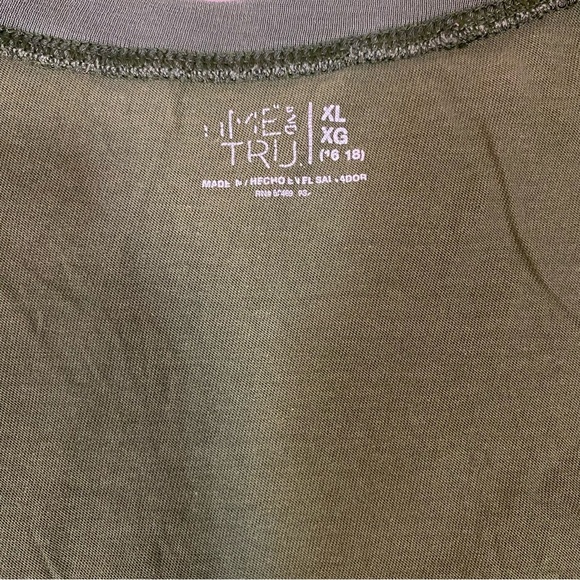 Time and Tru Women Top 100% Pima Cotton Scoop Neck Chest Pocket Green Size XL - Picture 3 of 10